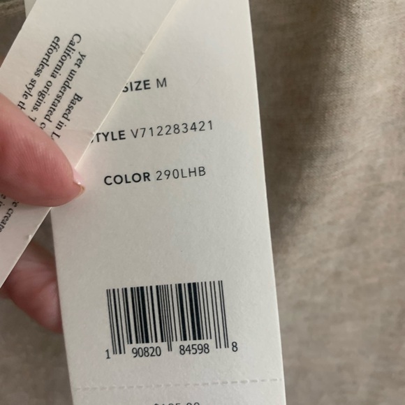 Vince set.  Simple elegance.  Faux knot wrap skirt-midi with matching shell. - Picture 5 of 12